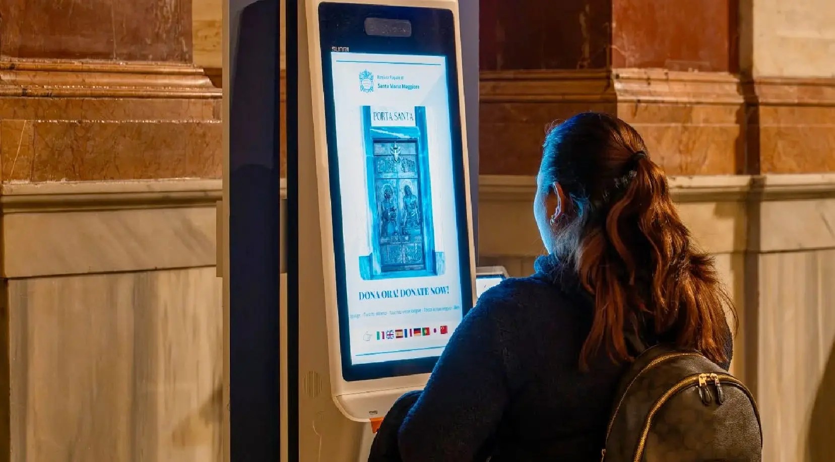 Sostenibilidad y caridad digital: Las nuevas terminales de recaudación en el Vaticano
