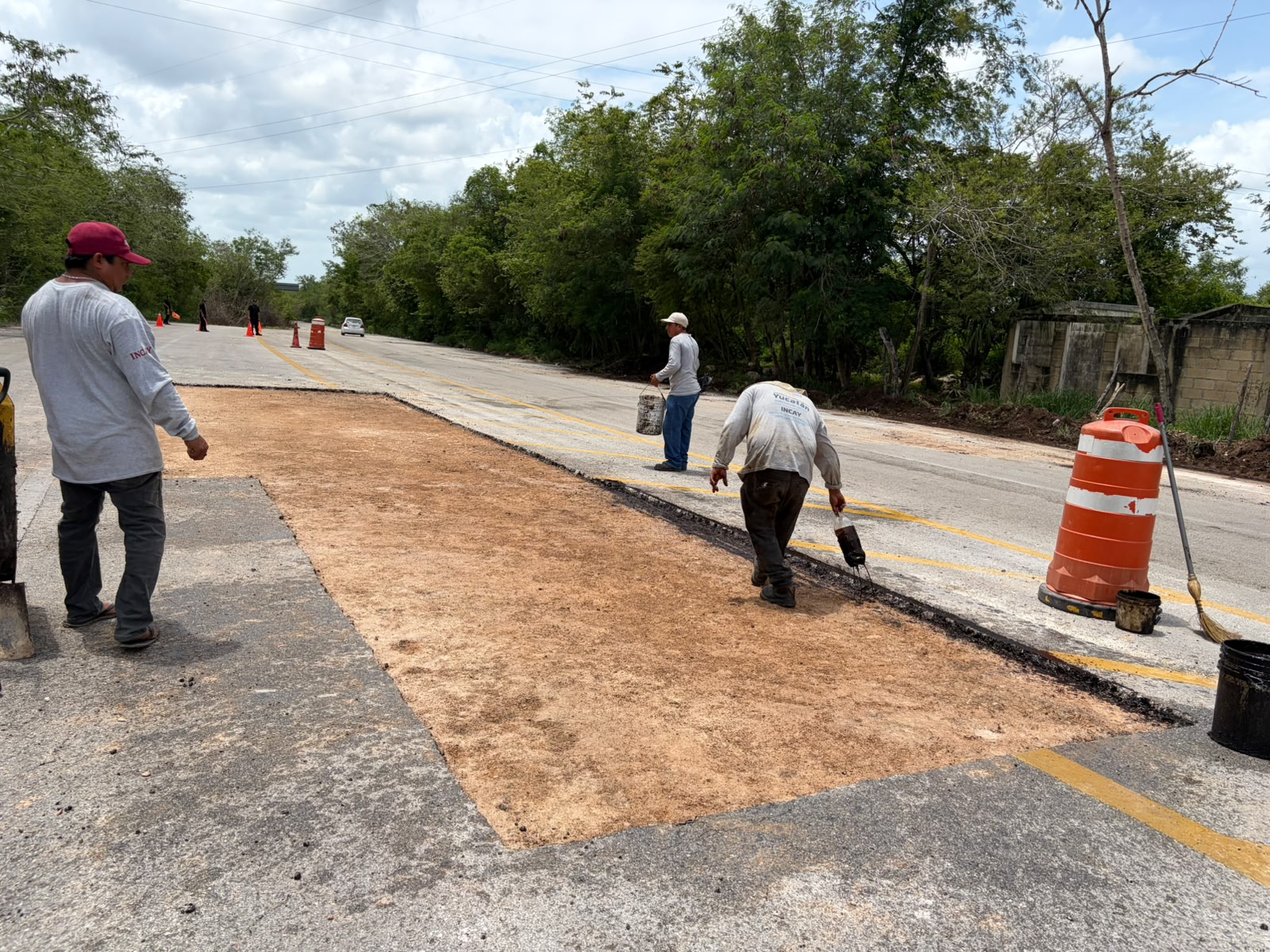 Continúan trabajos de atención en la carretera Maxcanú-Muna por afectaciones de lluvias