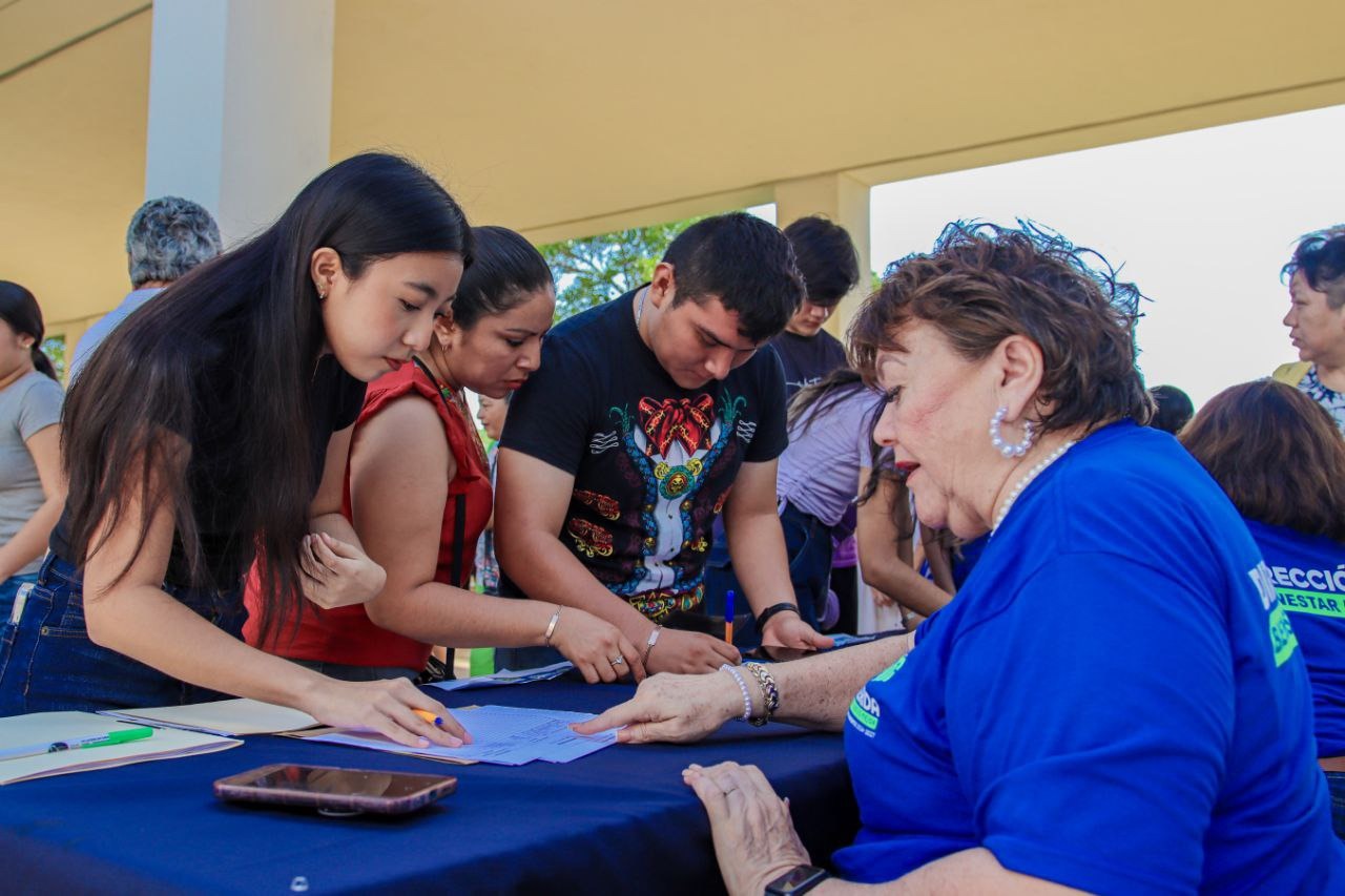 Ayuntamiento pone a disposición más de 5 mil becas de descuento para las juventudes de Mérida