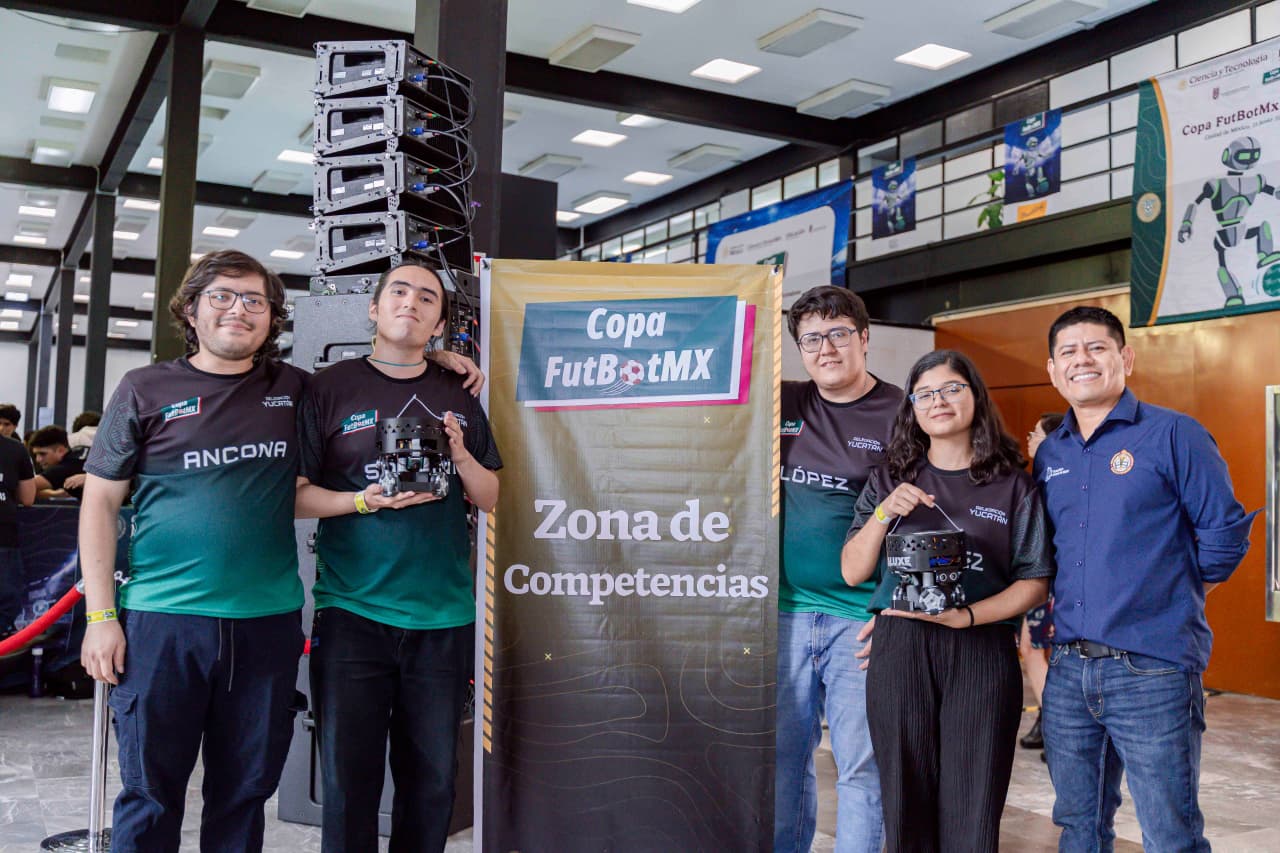 Estudiantes yucatecos muestran su talento en la Copa FutBotMx 2026